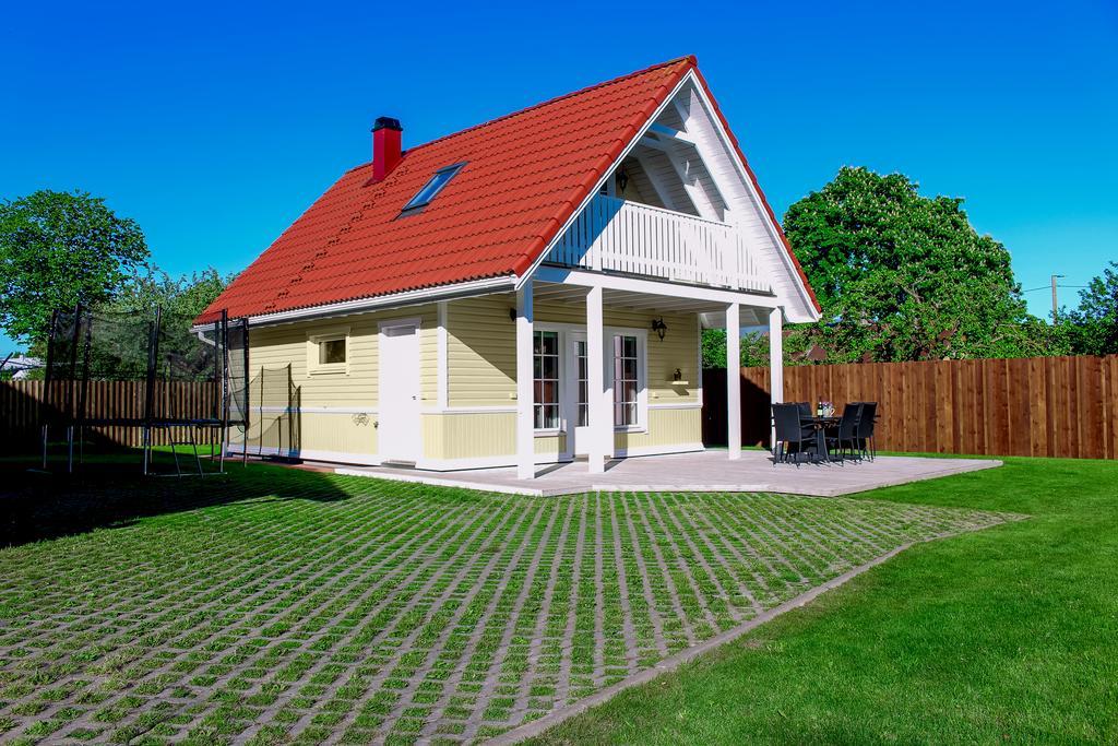 Kasekese Holiday Home With Sauna And Garden Kuressaare Exterior foto